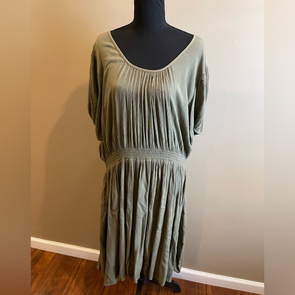 GAP Women's Olive Green Smocked Waist Short Sleeve Midi Dress Sz XXL - Casual